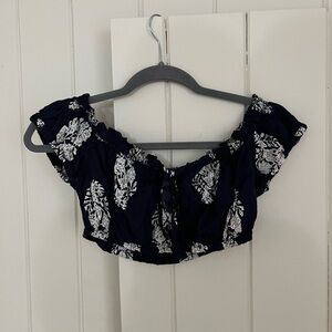 Cute top for the summer/spring time!!